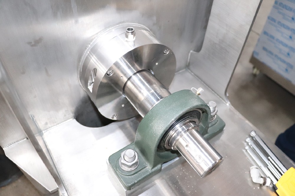 簡易操作、高效安裝！旋轉(zhuǎn)軸封助力臥式混合機設備提升···